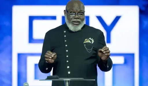 Bishop T.D. Jakes Gives Health Update Follownig ‘Life-Threatening Calamity’ [VIDEO] - Atlanta Tribune